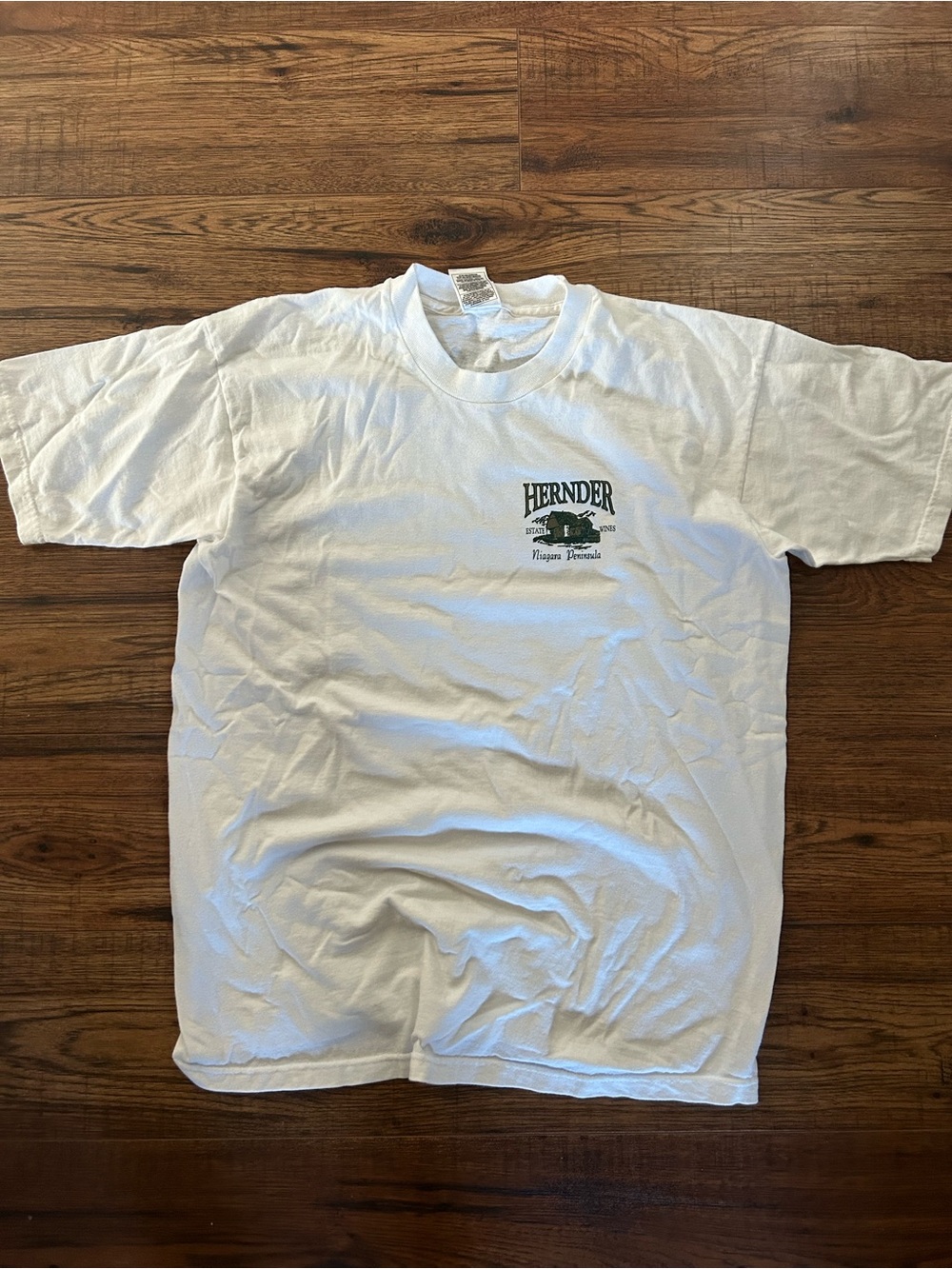 90’s Hernder Niagara Peninsula Wine Graphic Tee - Picture 1 of 5